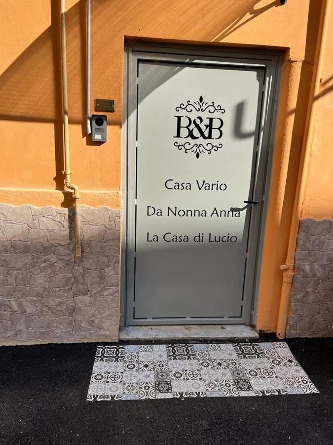 Bed and Breakfast La Casa Di Raffaele Napoli Centro Exterior foto